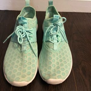 Tiffany Blue Nike sneakers size 8